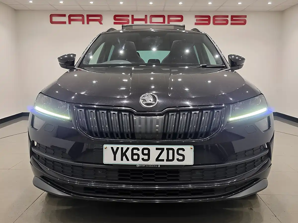 Used 2019 Skoda Karoq Sportline Black - Interior and Exterior details 15