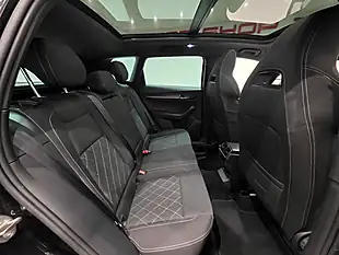 Used 2019 Skoda Karoq Sportline Black - Interior and Exterior details 5
