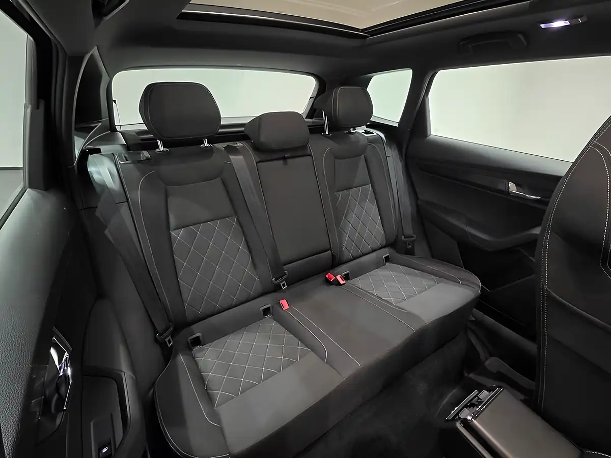 Used 2019 Skoda Karoq Sportline Black - Interior and Exterior details 6