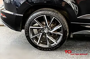 Used 2019 Skoda Karoq Sportline Black - Interior and Exterior details 10