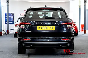 Used 2019 Skoda Karoq Sportline Black - Interior and Exterior details 6