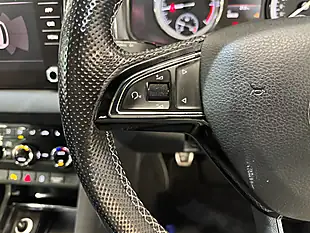 Used 2019 Skoda Karoq Sportline Red - Interior and Exterior details 11