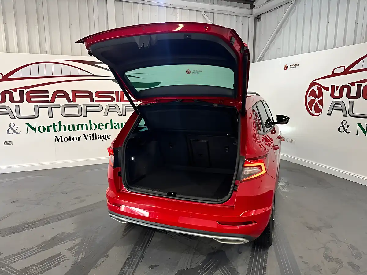 Used 2019 Skoda Karoq Sportline Red - Interior and Exterior details 18