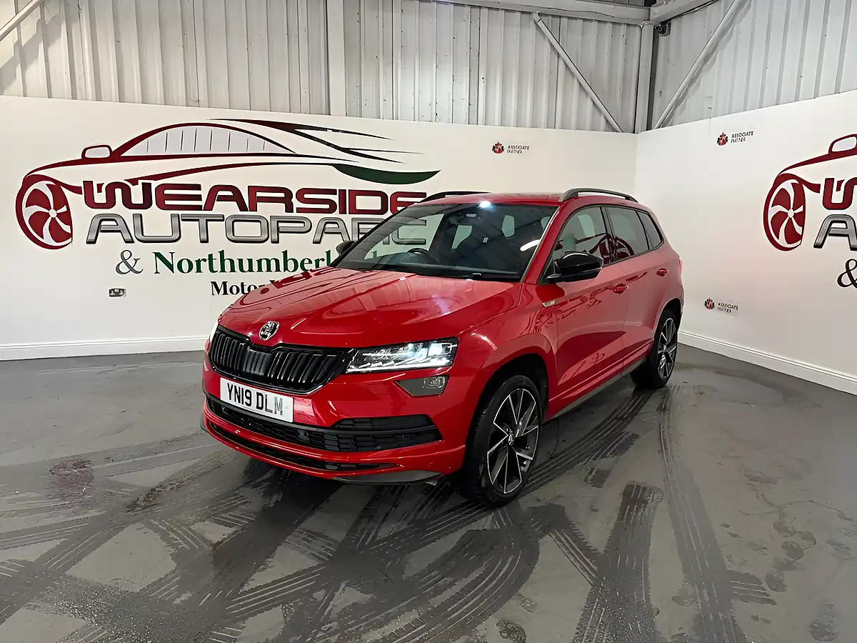 Used 2019 Skoda Karoq Sportline Red - Interior and Exterior details 3