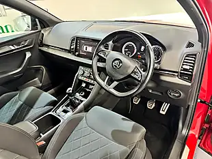 Used 2019 Skoda Karoq Sportline Red - Interior and Exterior details 7