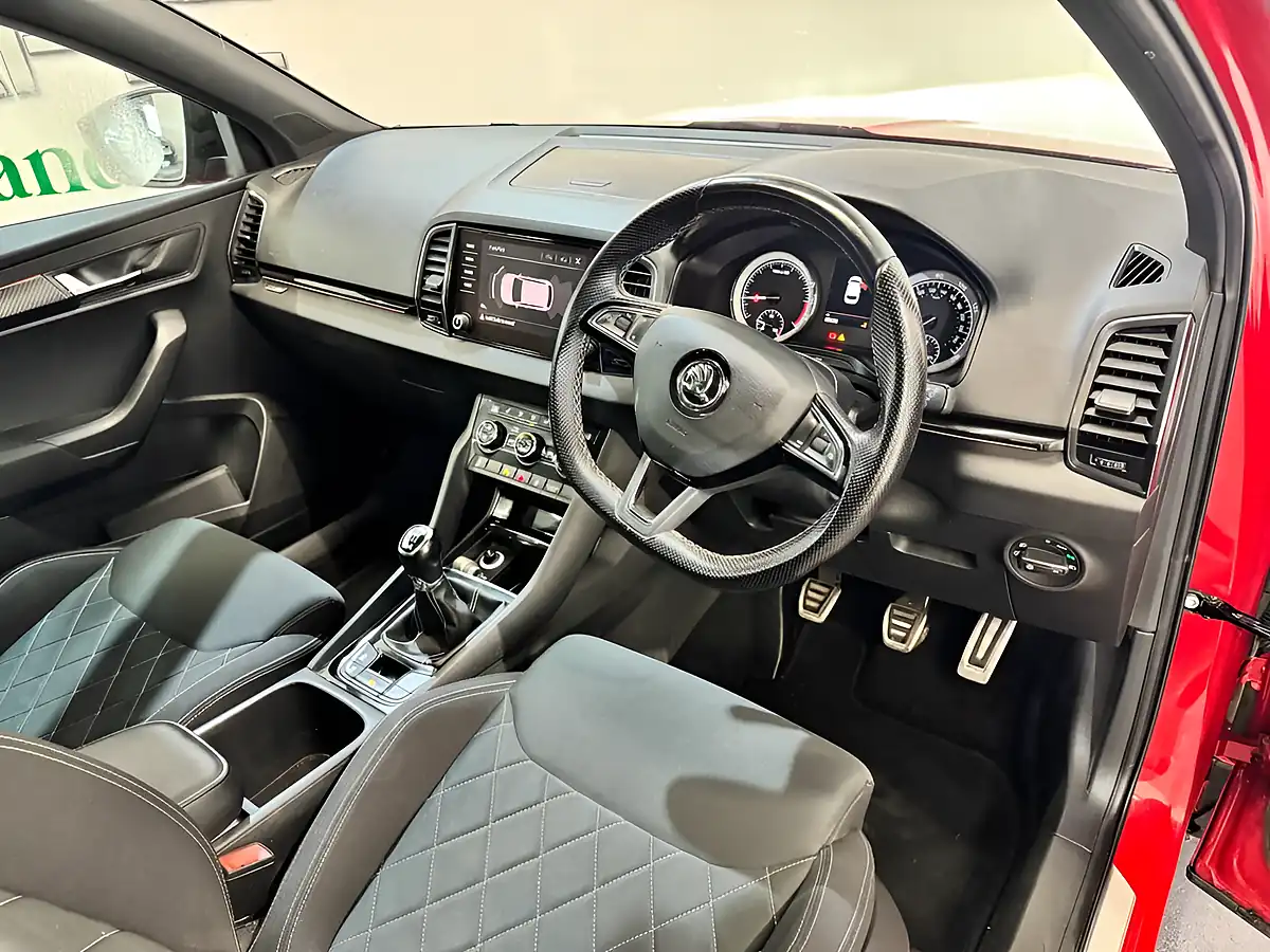 Used 2019 Skoda Karoq Sportline Red - Interior and Exterior details 7