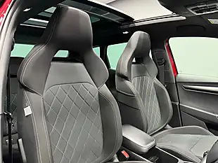 Used 2019 Skoda Karoq Sportline Velvet Red Metallic - Interior and Exterior details 18