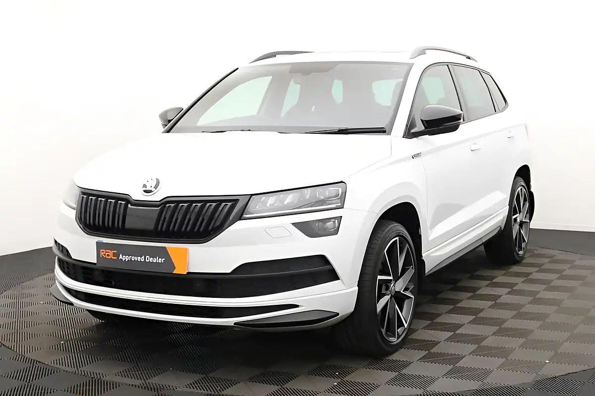 Used 2019 Skoda Karoq Sportline White - Interior and Exterior details 6