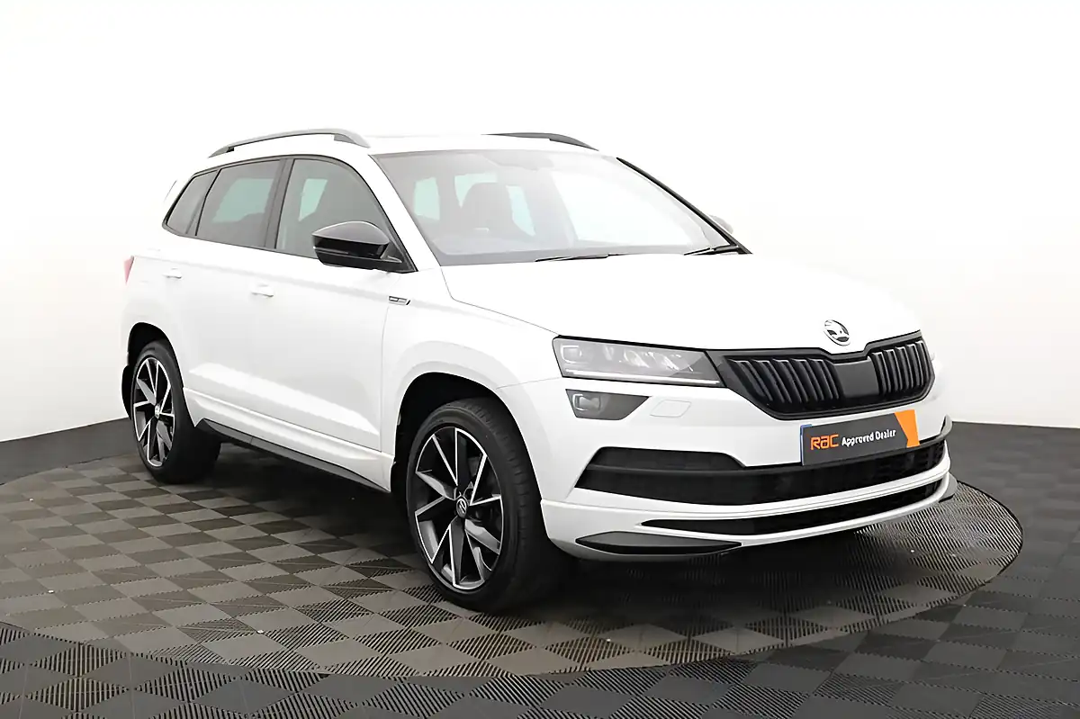Used 2019 Skoda Karoq Sportline White - Interior and Exterior details 8