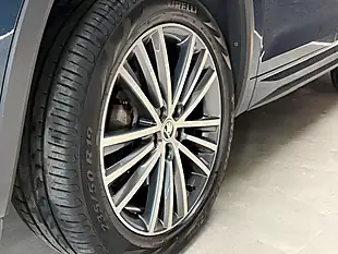 Used 2019 Skoda Kodiaq Laurin & Klement Petrol Blue - Interior and Exterior details 13