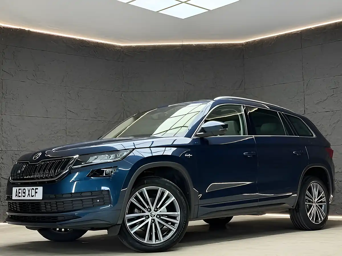 Used 2019 Skoda Kodiaq Laurin & Klement Petrol Blue - Interior and Exterior details 4
