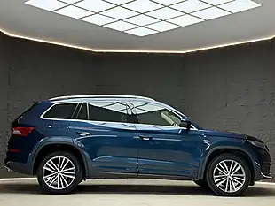 Used 2019 Skoda Kodiaq Laurin & Klement Petrol Blue - Interior and Exterior details 9