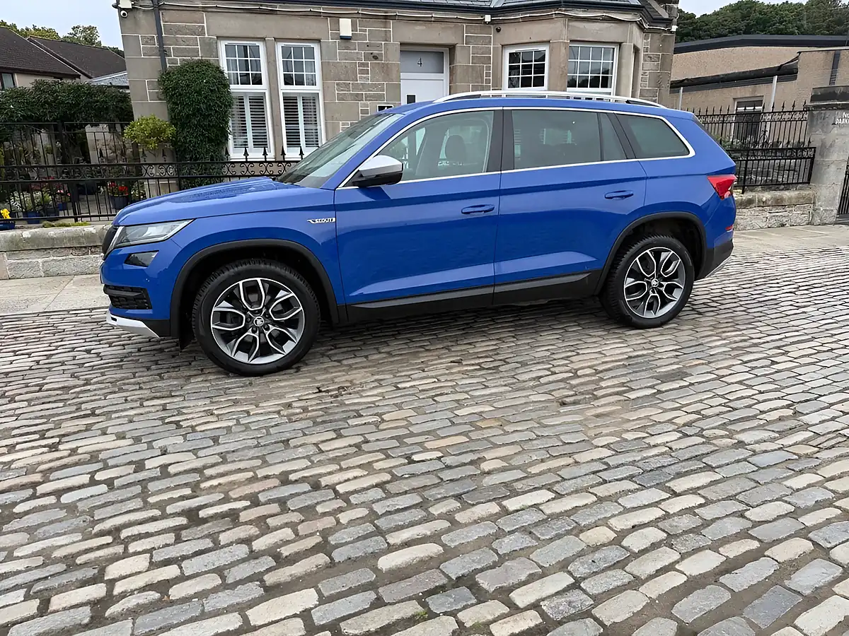 Used 2019 Skoda Kodiaq Scout Energy Blue - Interior and Exterior details 11