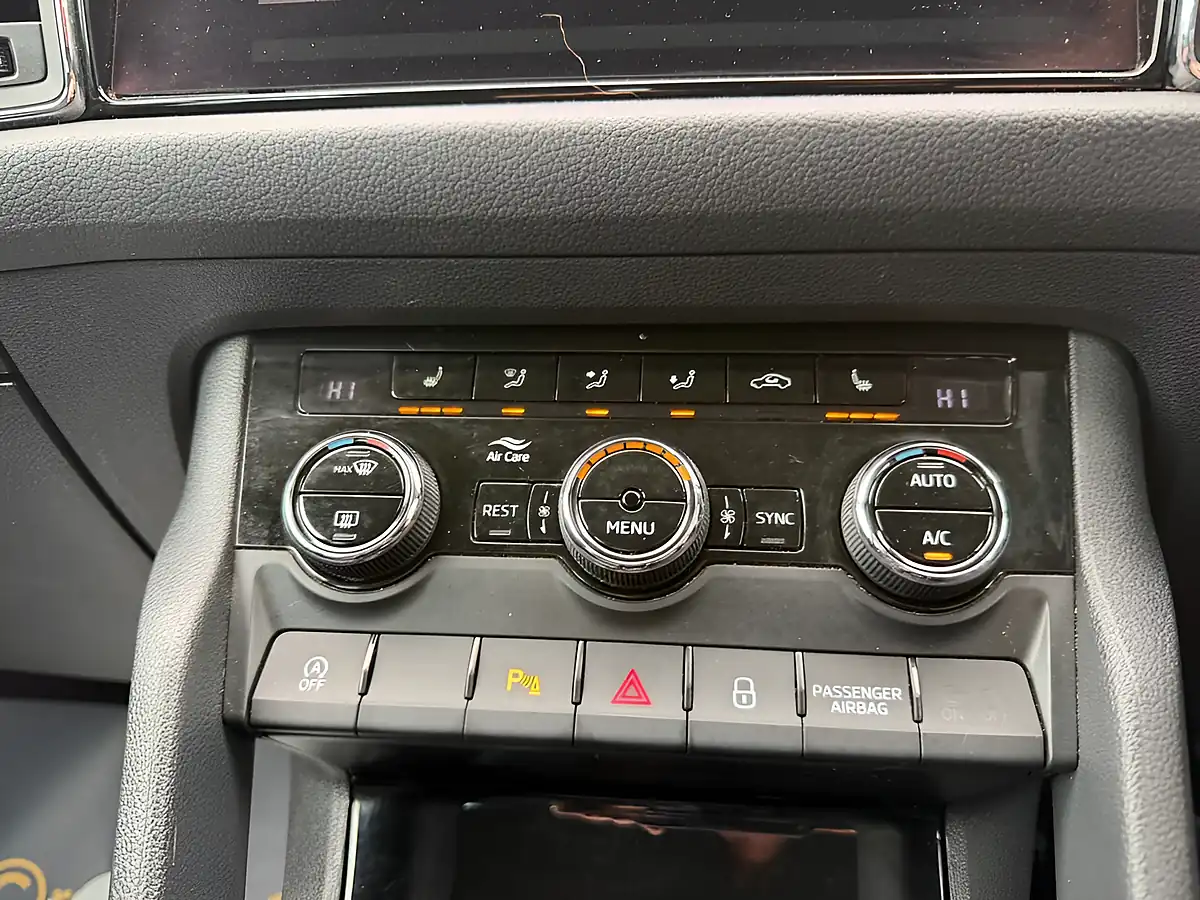 Used 2019 Skoda Kodiaq Scout Energy Blue - Interior and Exterior details 16