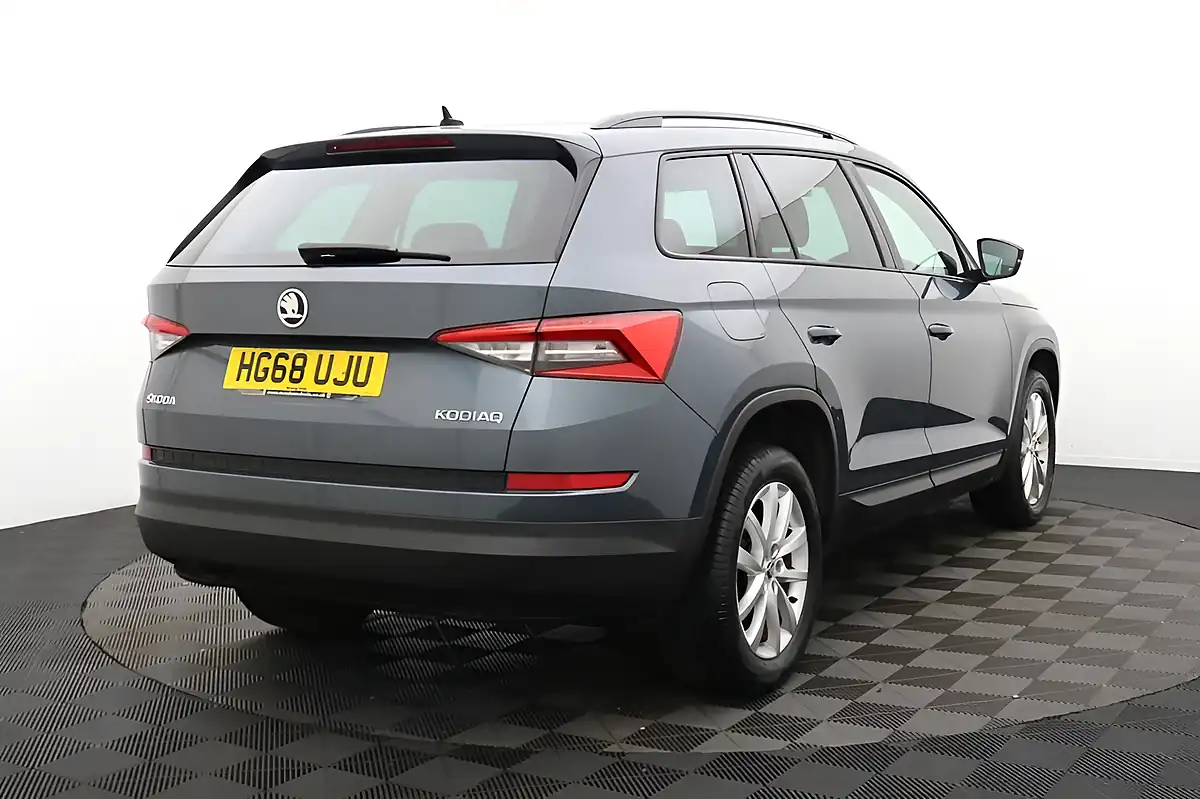 Used 2019 Skoda Kodiaq Se Grey - Interior and Exterior details 4