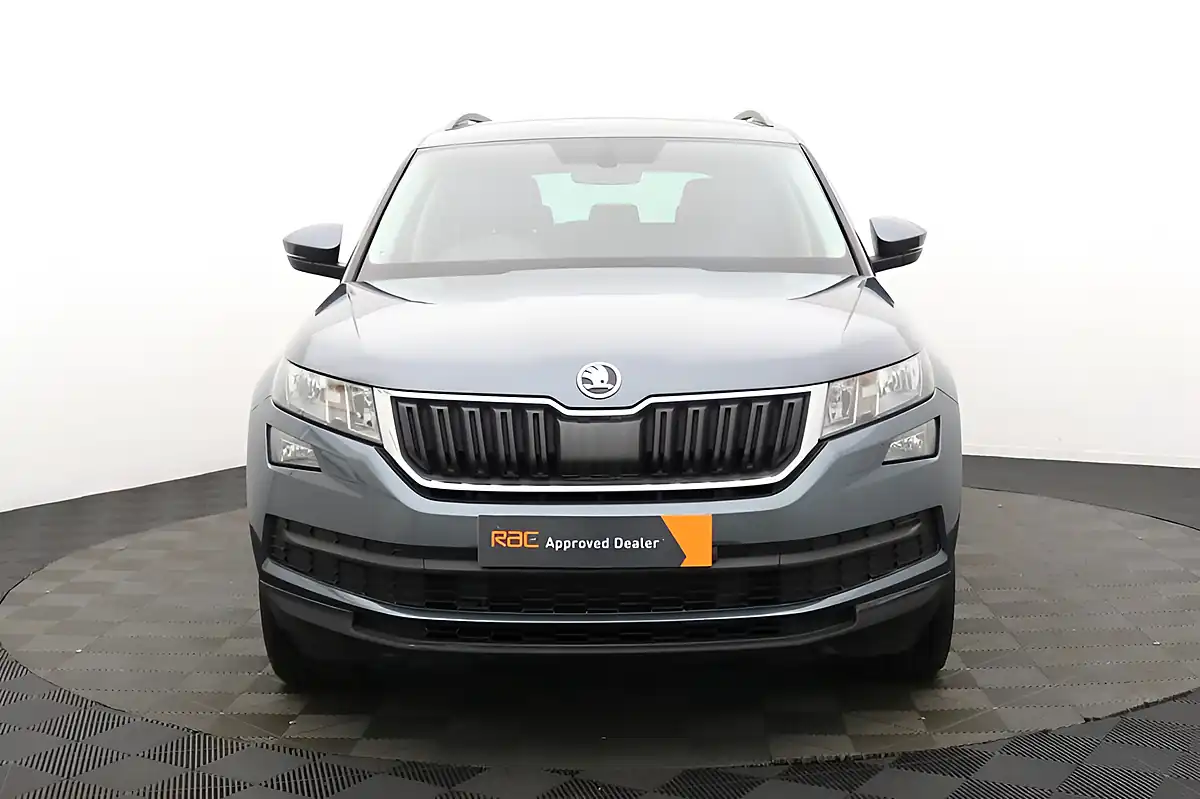 Used 2019 Skoda Kodiaq Se Grey - Interior and Exterior details 8