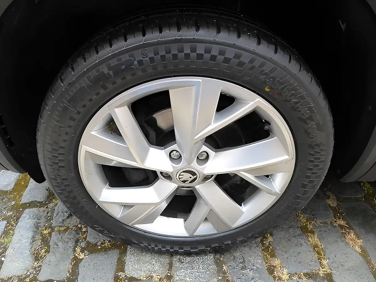 Used 2019 Skoda Kodiaq Se L Black - Interior and Exterior details 8