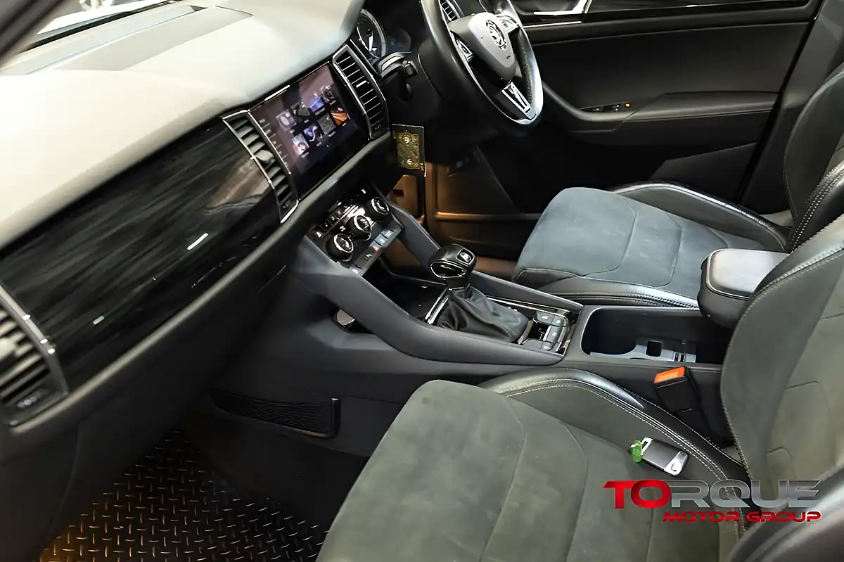 Used 2019 Skoda Kodiaq Se L White - Interior and Exterior details 19