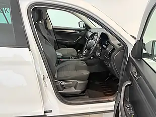 Used 2019 Skoda Kodiaq Se White - Interior and Exterior details 18