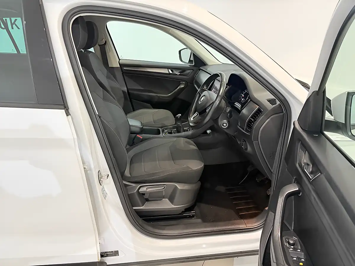 Used 2019 Skoda Kodiaq Se White - Interior and Exterior details 18