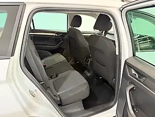 Used 2019 Skoda Kodiaq Se White - Interior and Exterior details 19