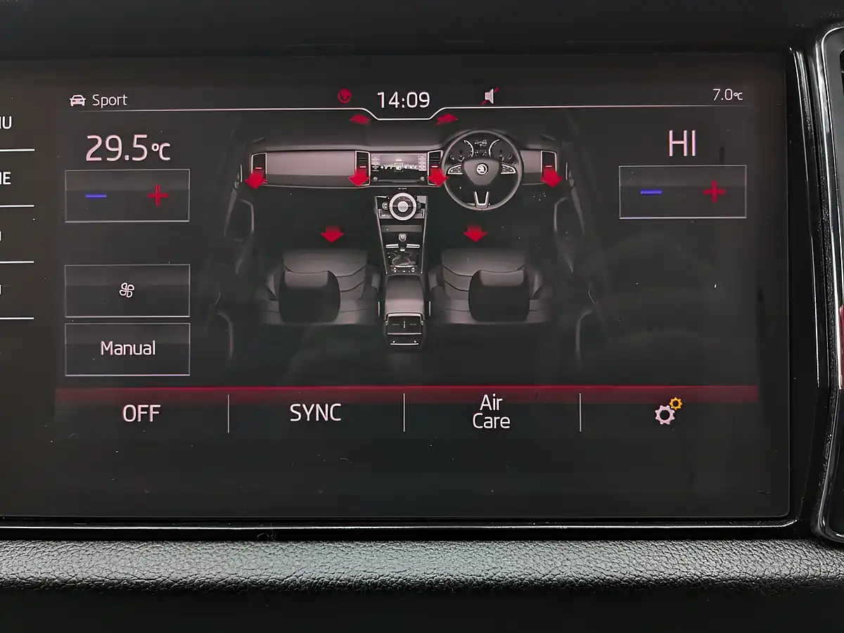Used 2019 Skoda Kodiaq Sportline Meteor Grey - Interior and Exterior details 15