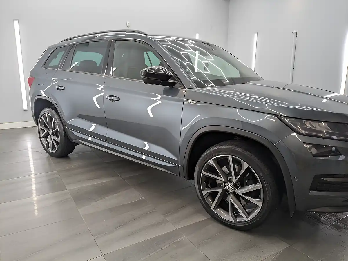 Used 2019 Skoda Kodiaq Sportline Meteor Grey - Interior and Exterior details 4