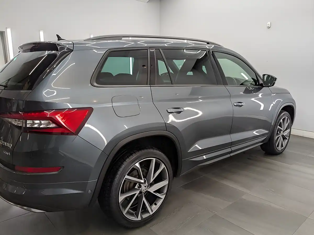 Used 2019 Skoda Kodiaq Sportline Meteor Grey - Interior and Exterior details 5