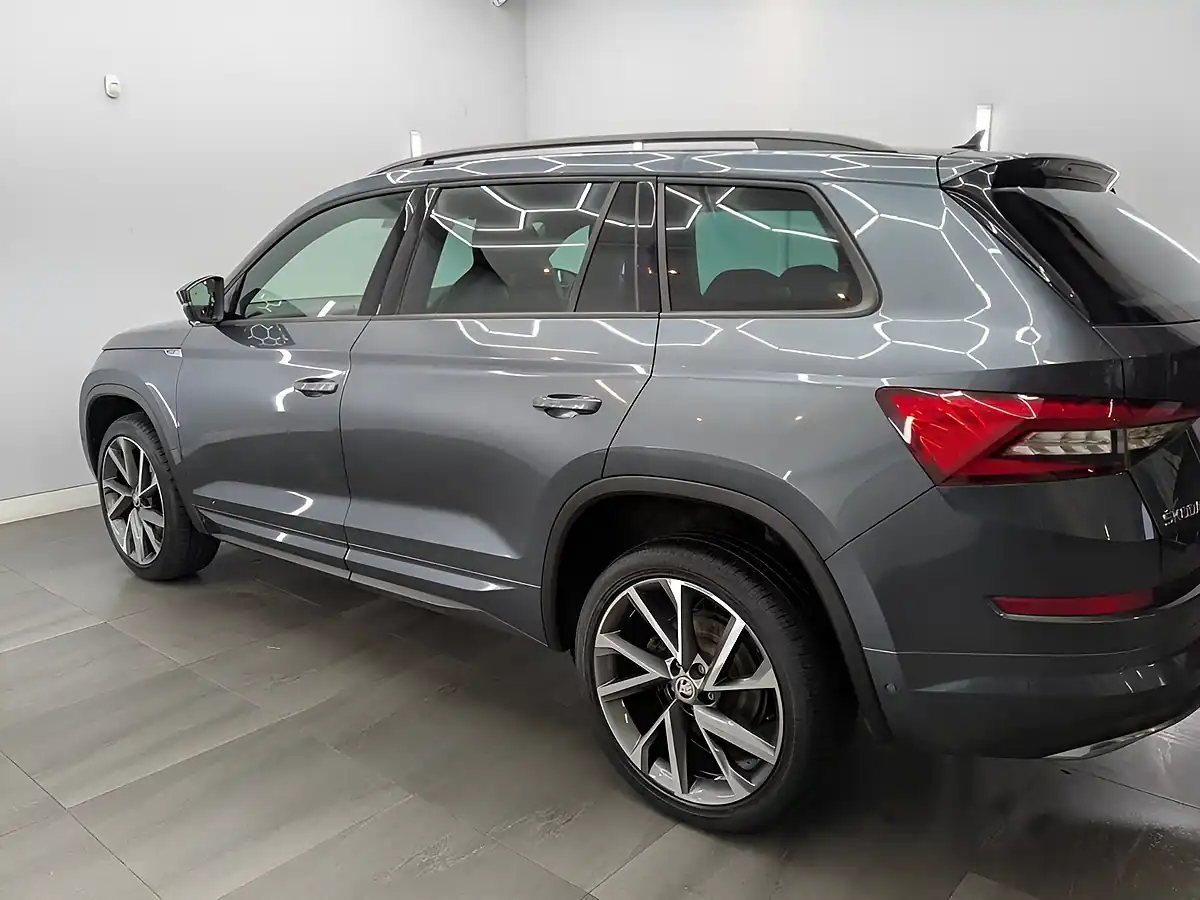 Used 2019 Skoda Kodiaq Sportline Meteor Grey - Interior and Exterior details 7