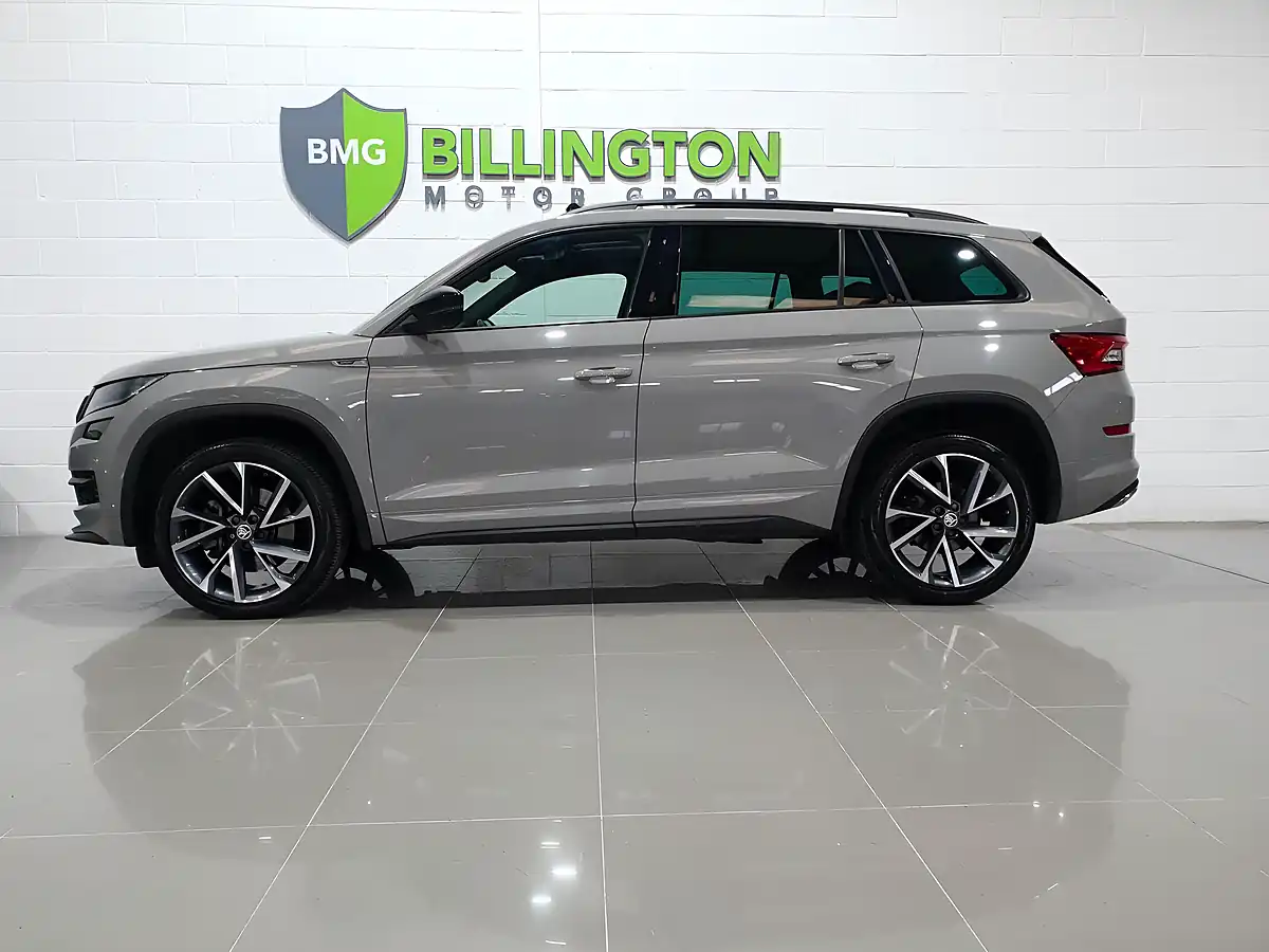 Used 2019 Skoda Kodiaq Sportline Meteor Grey - Interior and Exterior details 13