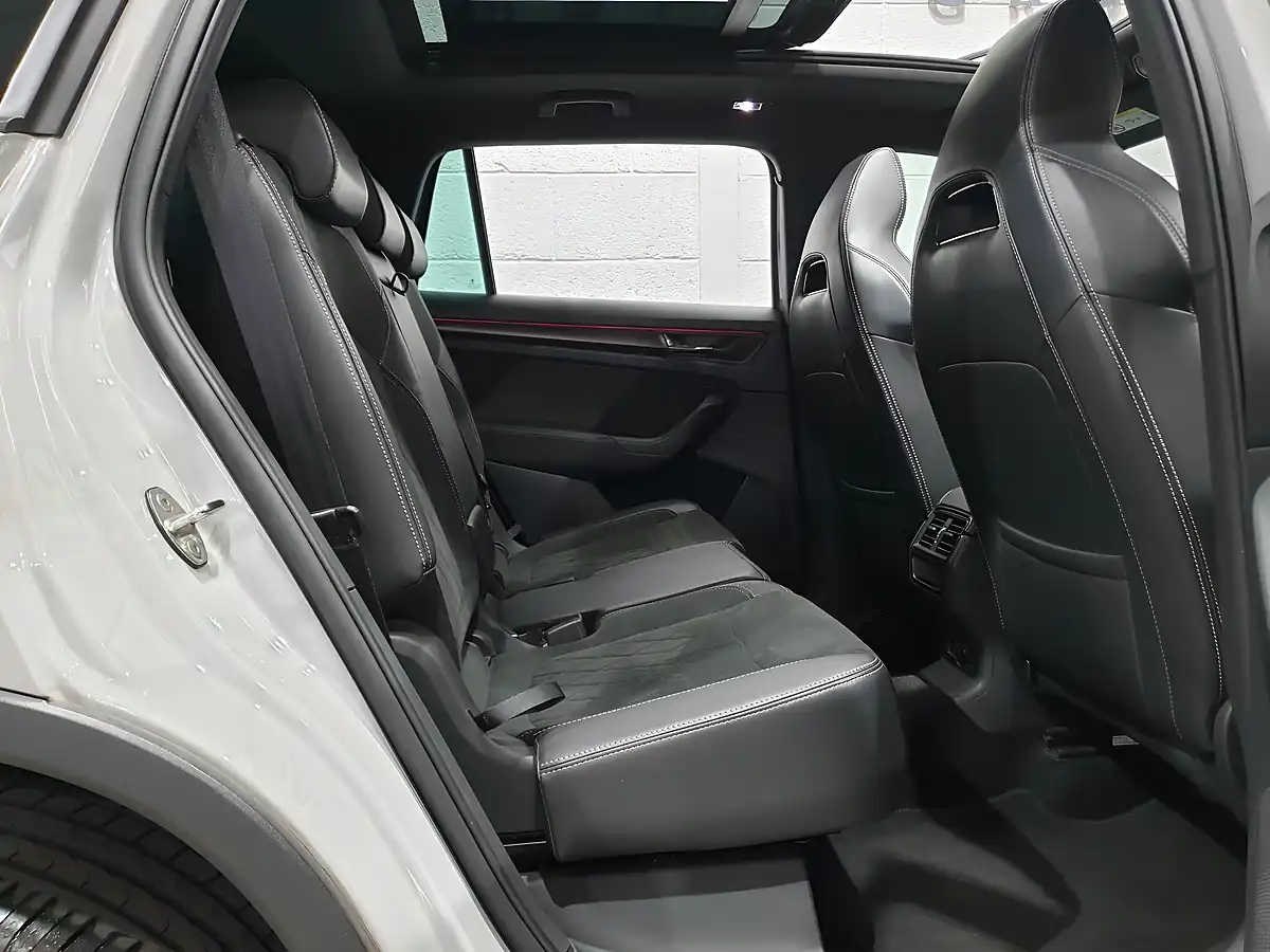 Used 2019 Skoda Kodiaq Sportline Meteor Grey - Interior and Exterior details 16