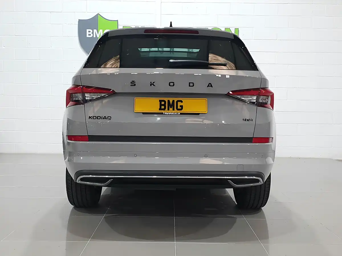 Used 2019 Skoda Kodiaq Sportline Meteor Grey - Interior and Exterior details 6