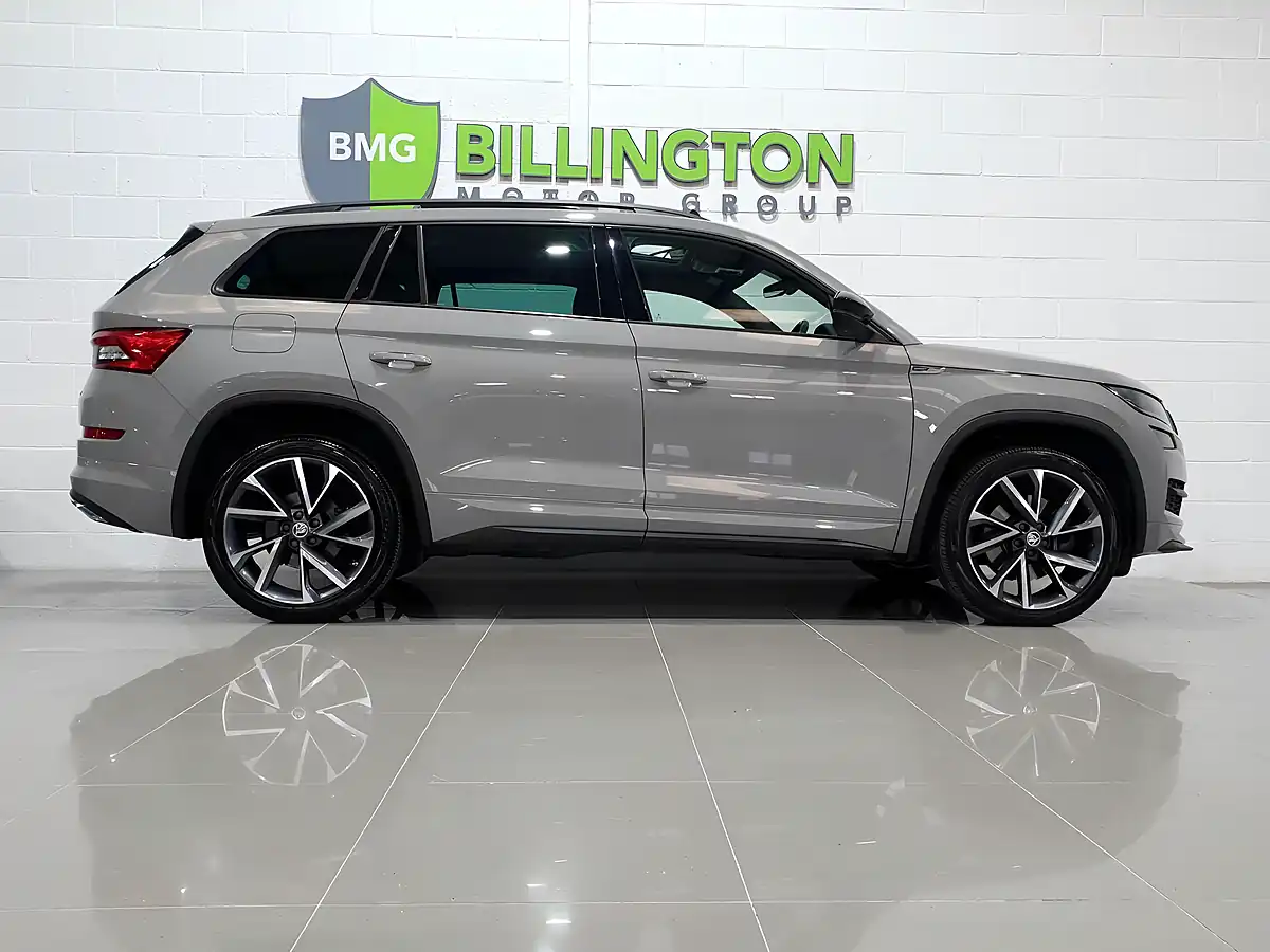 Used 2019 Skoda Kodiaq Sportline Meteor Grey - Interior and Exterior details 8