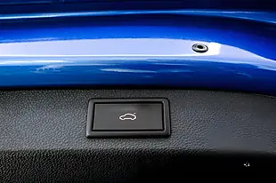 Used 2019 Skoda Kodiaq VRS Blue - Interior and Exterior details 19