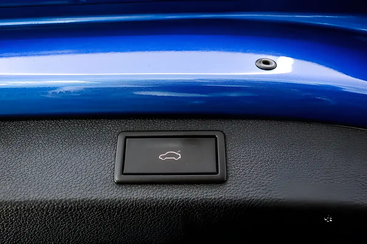 Used 2019 Skoda Kodiaq VRS Blue - Interior and Exterior details 19
