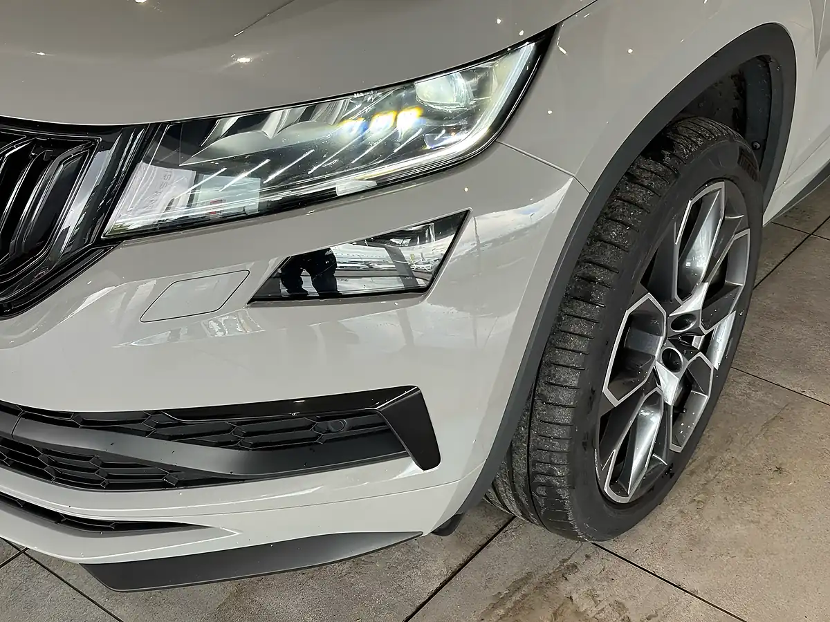Used 2019 Skoda Kodiaq VRS Grey - Interior and Exterior details 4