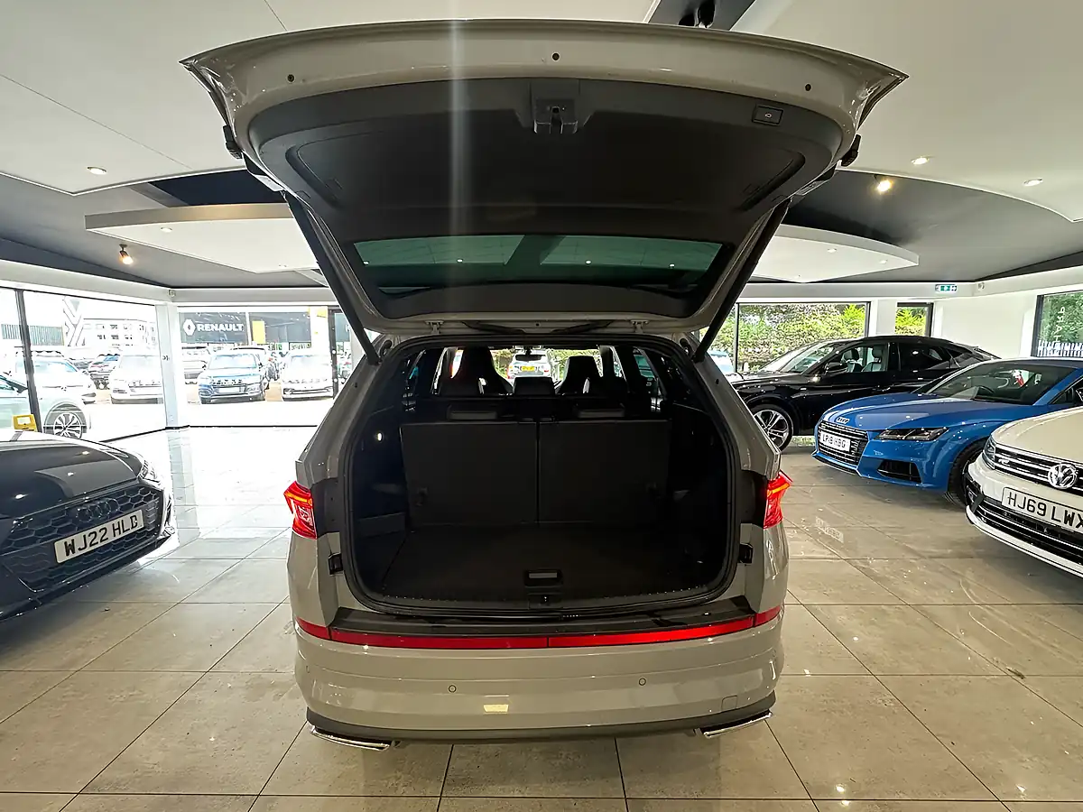 Used 2019 Skoda Kodiaq VRS Grey - Interior and Exterior details 6