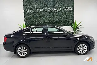 Used 2019 Skoda Octavia S Black - Interior and Exterior details 13