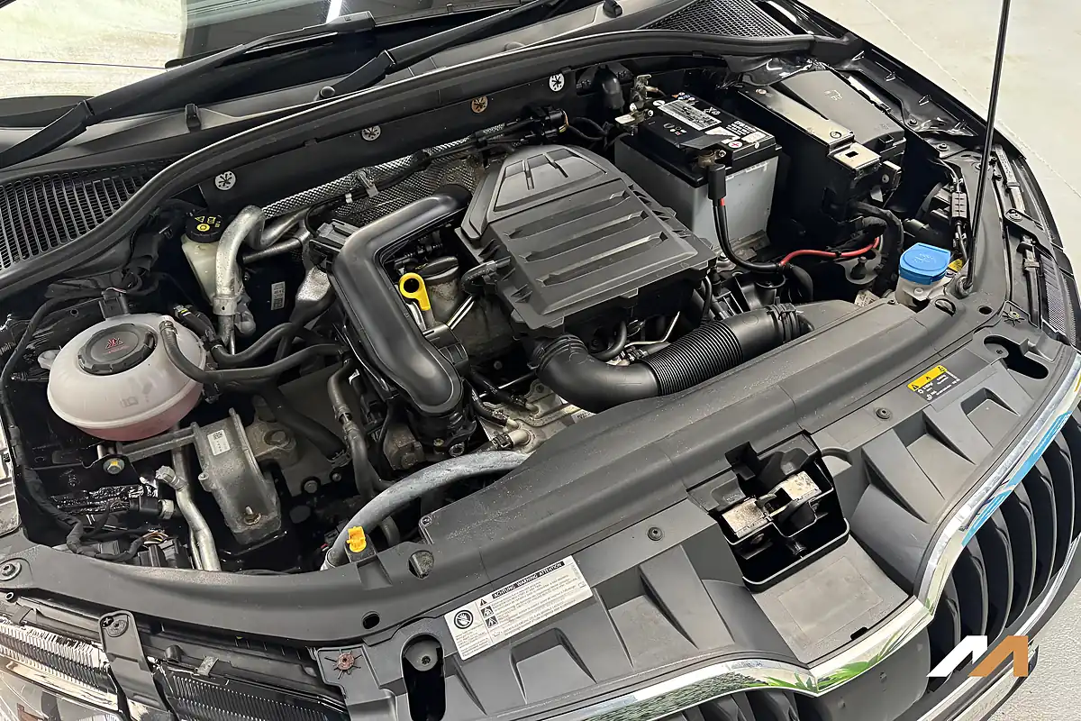 Used 2019 Skoda Octavia S Black - Interior and Exterior details 15