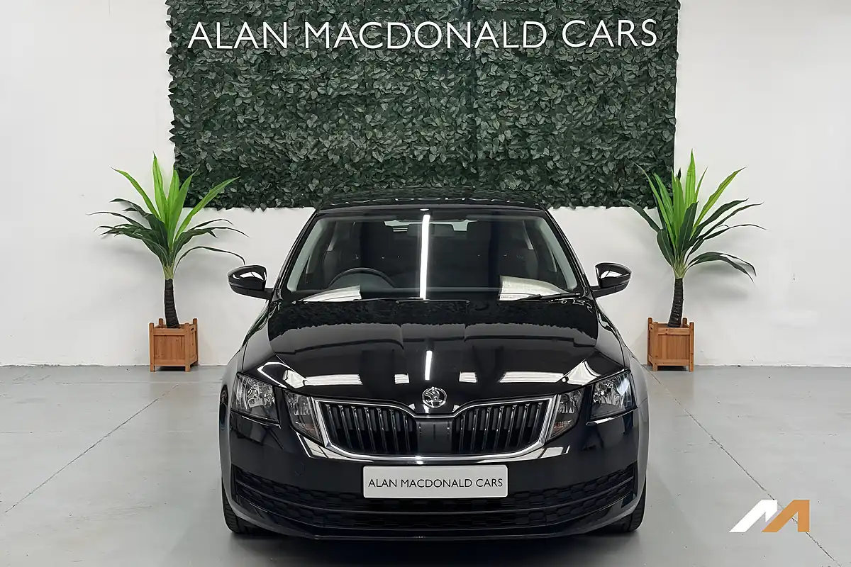 Used 2019 Skoda Octavia S Black - Interior and Exterior details 20