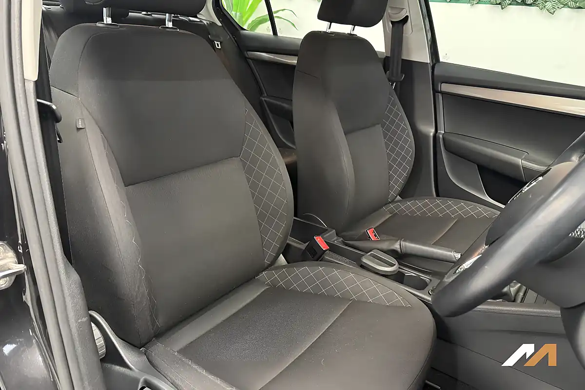 Used 2019 Skoda Octavia S Black - Interior and Exterior details 3