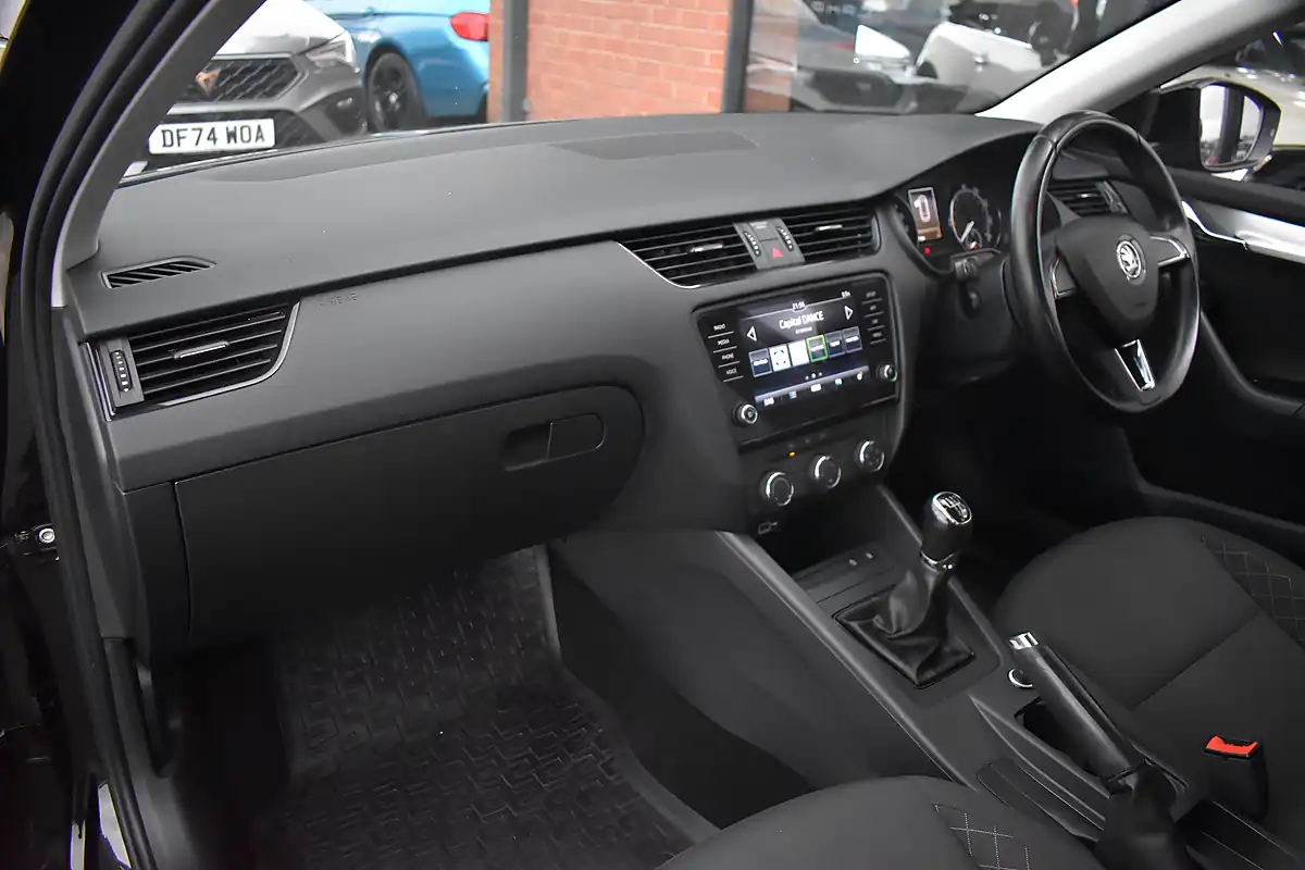 Used 2019 Skoda Octavia S Black - Interior and Exterior details 13