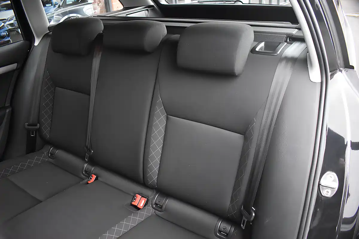 Used 2019 Skoda Octavia S Black - Interior and Exterior details 14