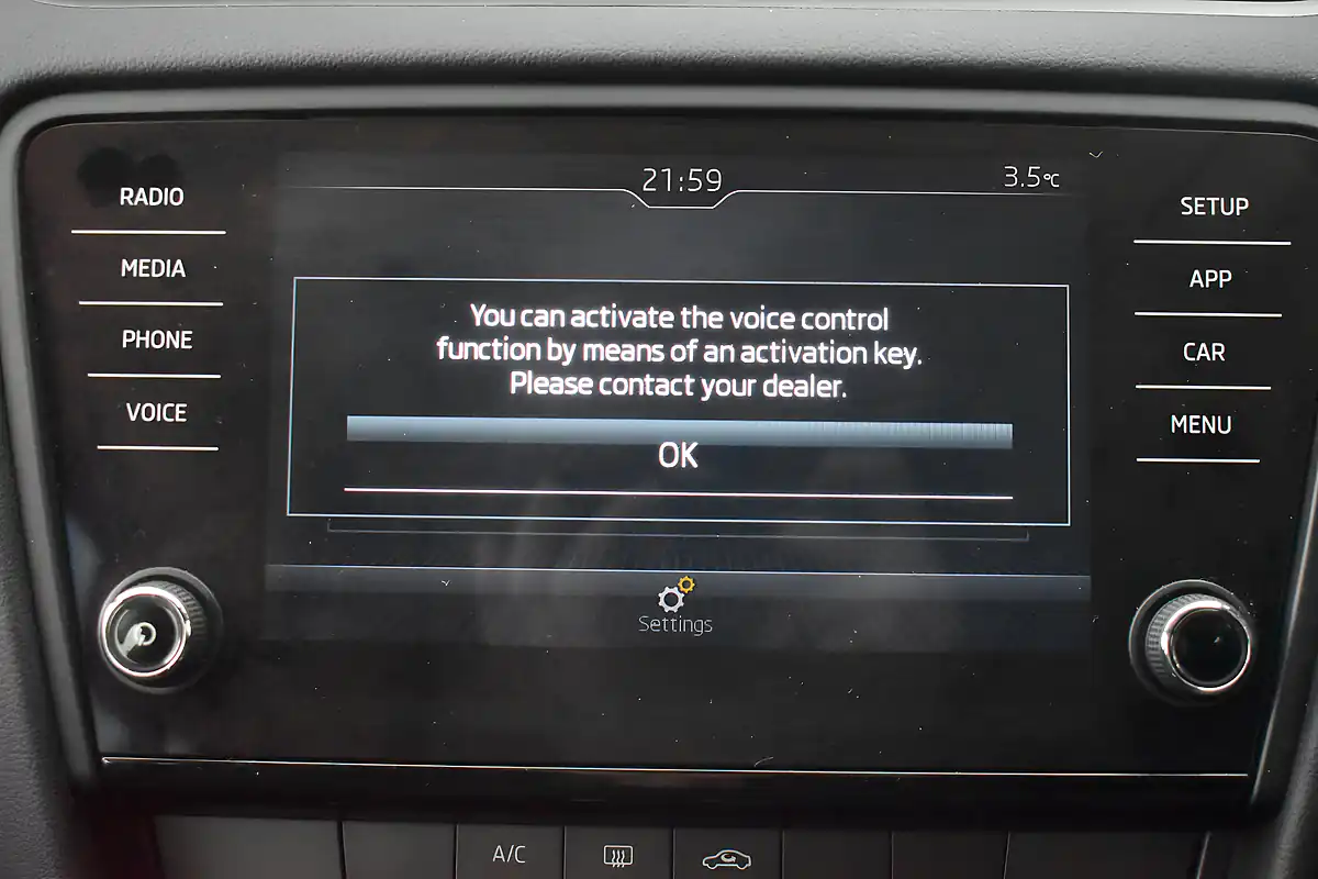 Used 2019 Skoda Octavia S Black - Interior and Exterior details 17