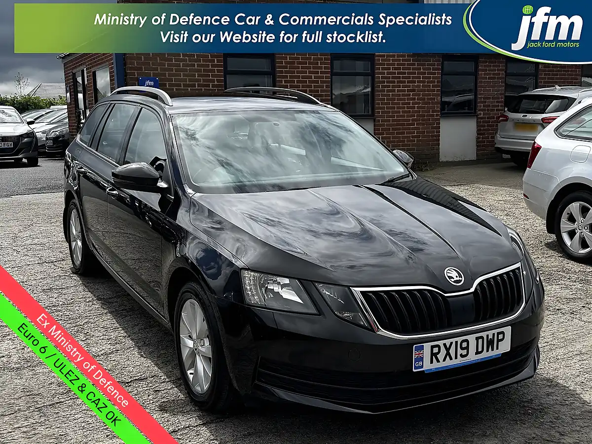 Used 2019 Skoda Octavia S Black Magic Pearl - Front View