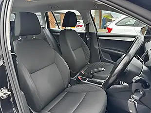Used 2019 Skoda Octavia S Black Magic Pearl - Interior and Exterior details 13