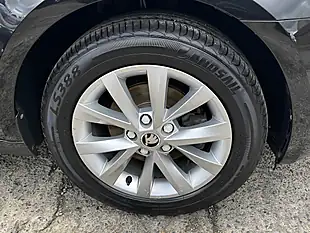 Used 2019 Skoda Octavia S Black Magic Pearl - Interior and Exterior details 19