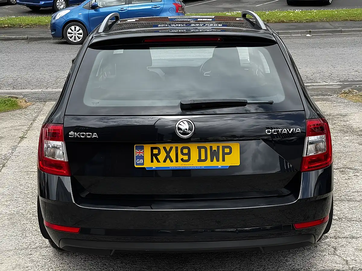 Used 2019 Skoda Octavia S Black Magic Pearl - Interior and Exterior details 7