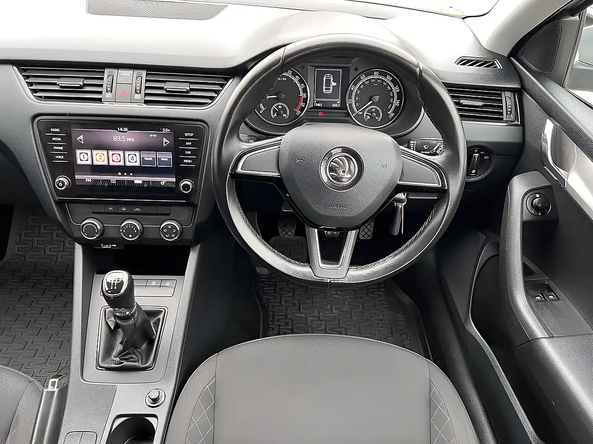 Used 2019 Skoda Octavia S Brilliant Silver Metallic - Interior and Exterior details 11