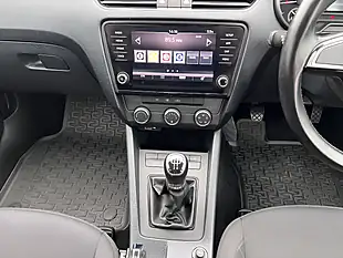 Used 2019 Skoda Octavia S Brilliant Silver Metallic - Interior and Exterior details 13